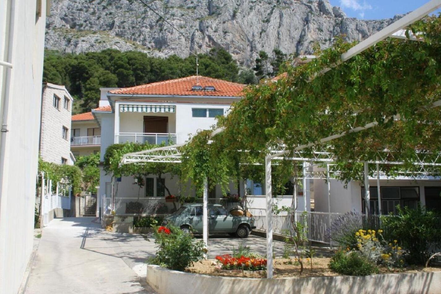 Apartments Zdravko - 150 M From Sandy Beach Duce Luaran gambar